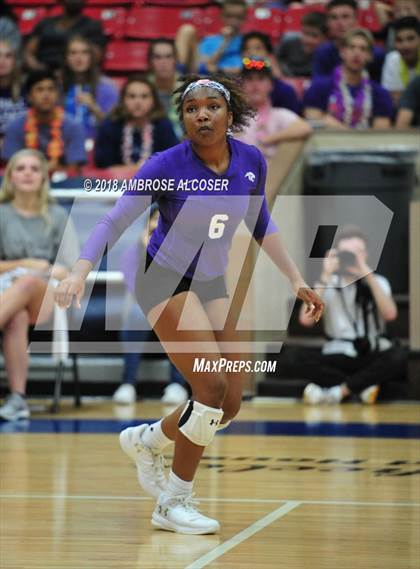 Thumbnail 2 in Seven Lakes vs. Ridge Point (UIL 6A Quarterfinal Playoff) photogallery.