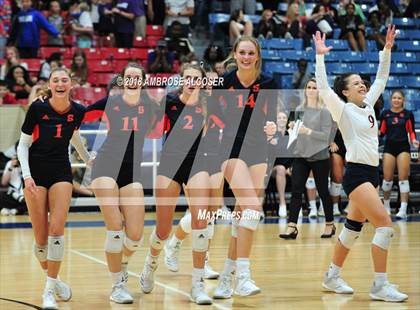 Thumbnail 1 in Seven Lakes vs. Ridge Point (UIL 6A Quarterfinal Playoff) photogallery.