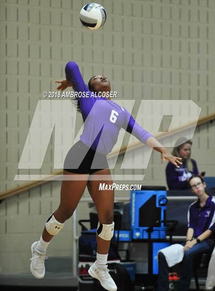 Thumbnail 1 in Seven Lakes vs. Ridge Point (UIL 6A Quarterfinal Playoff) photogallery.