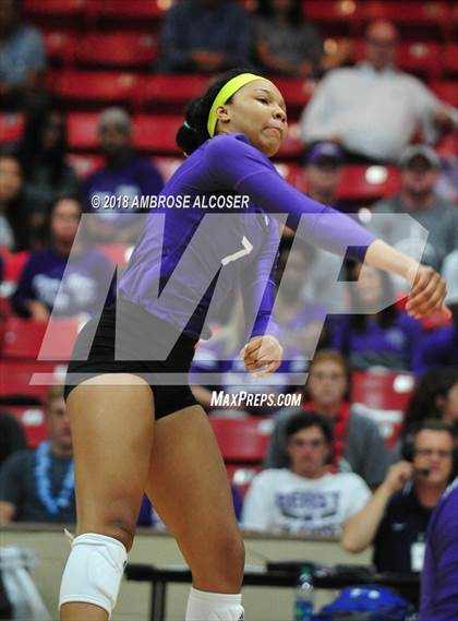 Thumbnail 3 in Seven Lakes vs. Ridge Point (UIL 6A Quarterfinal Playoff) photogallery.