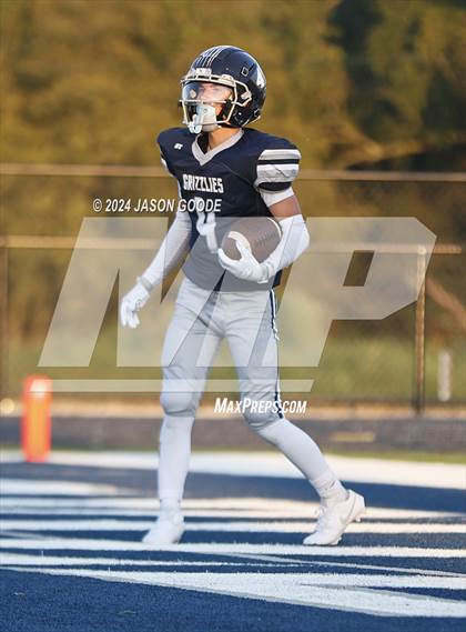 Thumbnail 2 in Battle Creek vs Columbia Academy photogallery.