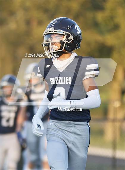 Thumbnail 1 in Battle Creek vs Columbia Academy photogallery.