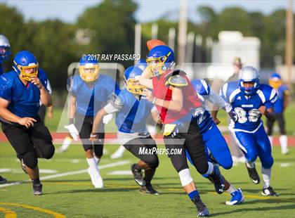 Thumbnail 2 in Bay Shore Scrimmage photogallery.