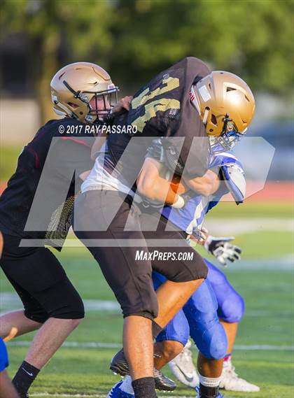 Thumbnail 3 in Bay Shore Scrimmage photogallery.