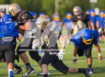 Thumbnail 1 in Bay Shore Scrimmage photogallery.