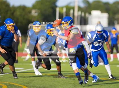 Thumbnail 1 in Bay Shore Scrimmage photogallery.