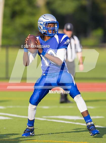Thumbnail 2 in Bay Shore Scrimmage photogallery.