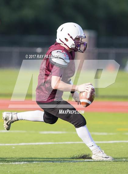 Thumbnail 3 in Bay Shore Scrimmage photogallery.