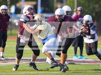 Thumbnail 1 in Bay Shore Scrimmage photogallery.