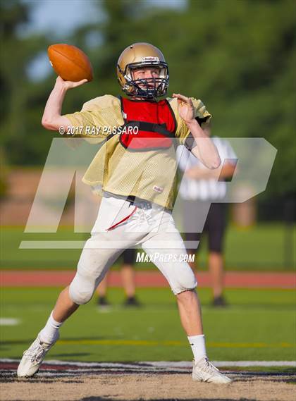 Thumbnail 1 in Bay Shore Scrimmage photogallery.