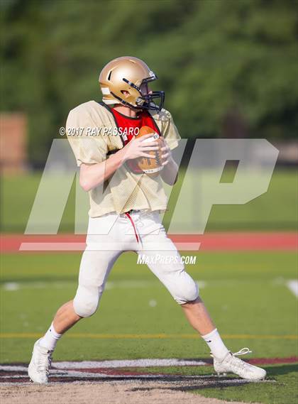Thumbnail 3 in Bay Shore Scrimmage photogallery.