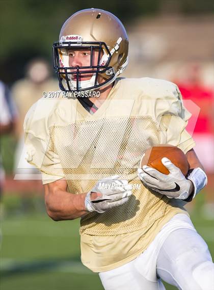 Thumbnail 2 in Bay Shore Scrimmage photogallery.