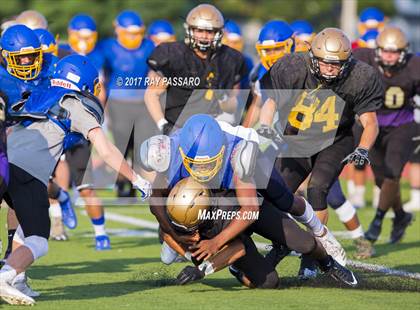 Thumbnail 3 in Bay Shore Scrimmage photogallery.
