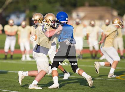 Thumbnail 1 in Bay Shore Scrimmage photogallery.