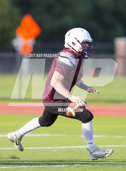 Thumbnail 2 in Bay Shore Scrimmage photogallery.