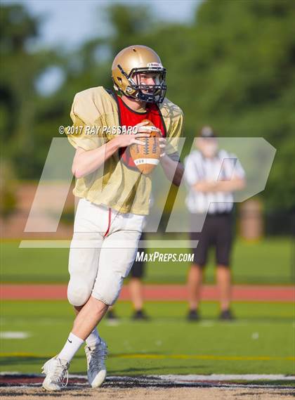 Thumbnail 1 in Bay Shore Scrimmage photogallery.