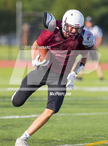 Thumbnail 1 in Bay Shore Scrimmage photogallery.