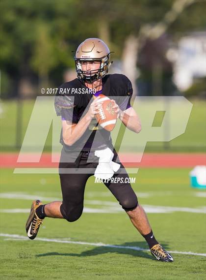 Thumbnail 3 in Bay Shore Scrimmage photogallery.