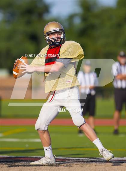 Thumbnail 1 in Bay Shore Scrimmage photogallery.