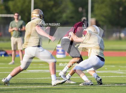 Thumbnail 2 in Bay Shore Scrimmage photogallery.