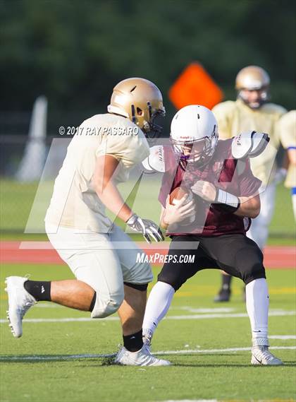 Thumbnail 2 in Bay Shore Scrimmage photogallery.