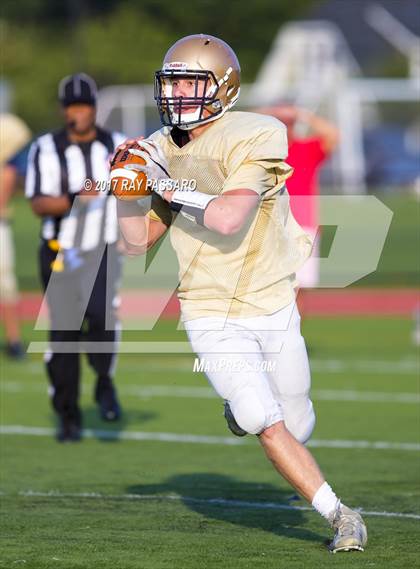 Thumbnail 3 in Bay Shore Scrimmage photogallery.