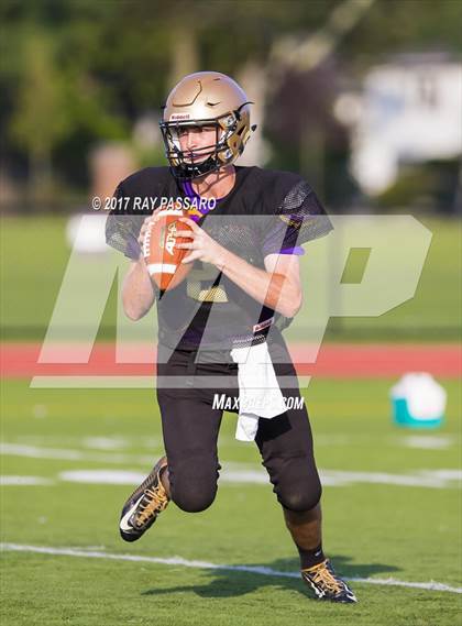 Thumbnail 1 in Bay Shore Scrimmage photogallery.