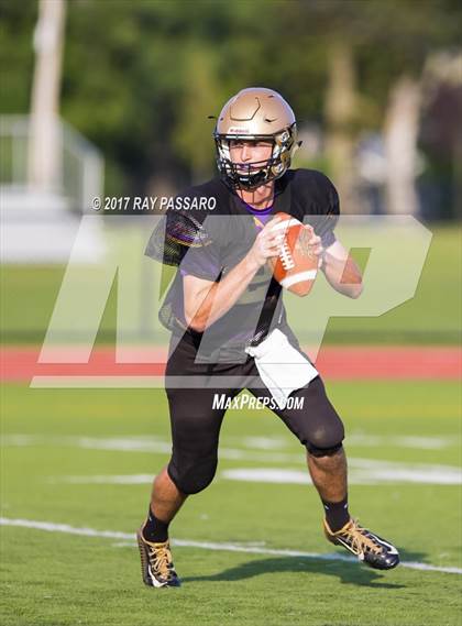 Thumbnail 2 in Bay Shore Scrimmage photogallery.