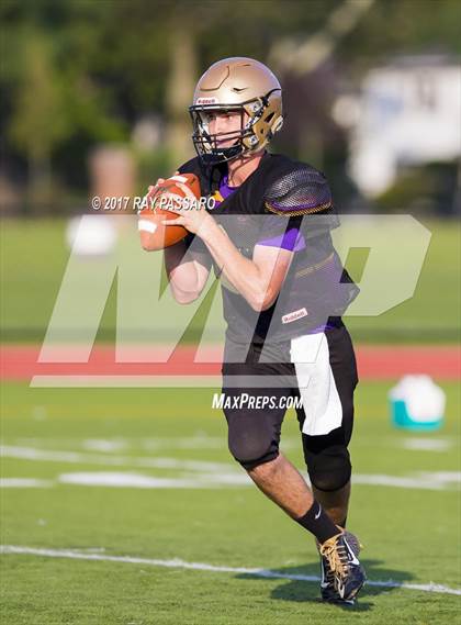 Thumbnail 2 in Bay Shore Scrimmage photogallery.