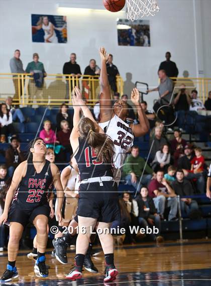 Thumbnail 2 in Ossining vs. Rye (Pace University) photogallery.