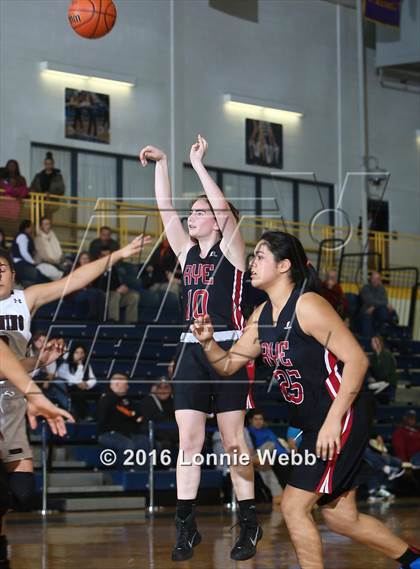 Thumbnail 2 in Ossining vs. Rye (Pace University) photogallery.