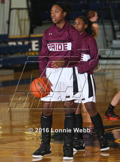 Thumbnail 1 in Ossining vs. Rye (Pace University) photogallery.