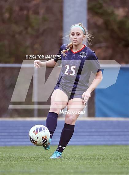 Thumbnail 1 in Covenant Day vs Weddington (Queen City Classic) photogallery.