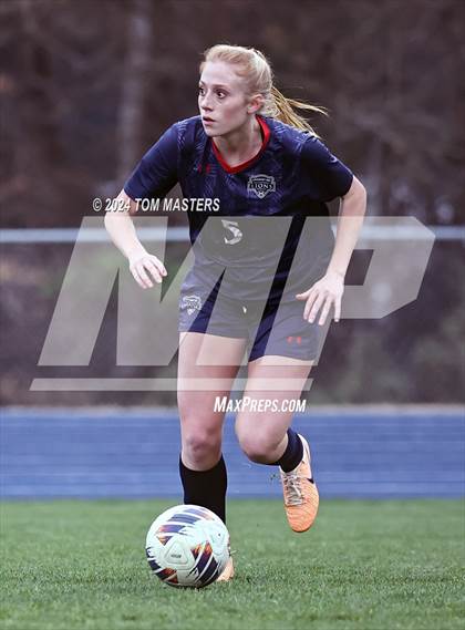 Thumbnail 3 in Covenant Day vs Weddington (Queen City Classic) photogallery.