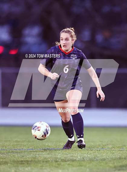 Thumbnail 1 in Covenant Day vs Weddington (Queen City Classic) photogallery.