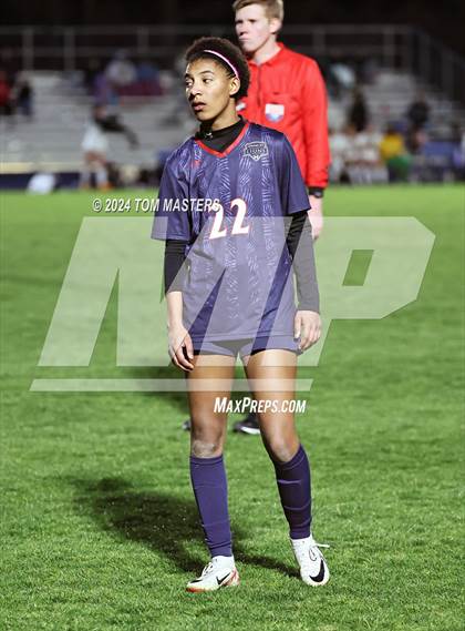 Thumbnail 2 in Covenant Day vs Weddington (Queen City Classic) photogallery.