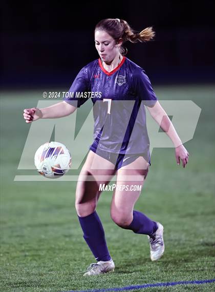 Thumbnail 1 in Covenant Day vs Weddington (Queen City Classic) photogallery.