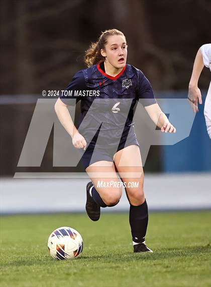 Thumbnail 2 in Covenant Day vs Weddington (Queen City Classic) photogallery.