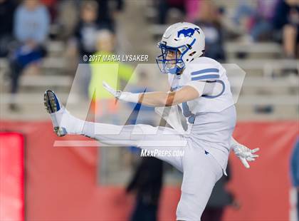 Thumbnail 1 in Friendswood vs. Cy-Fair (UIL 6A Regional Playoff) photogallery.