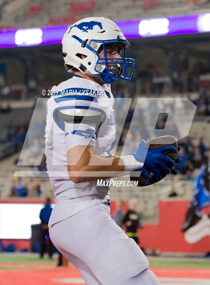 Thumbnail 3 in Friendswood vs. Cy-Fair (UIL 6A Regional Playoff) photogallery.