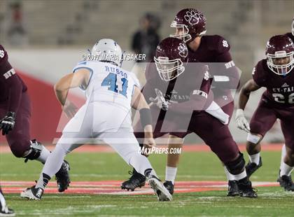 Thumbnail 3 in Friendswood vs. Cy-Fair (UIL 6A Regional Playoff) photogallery.