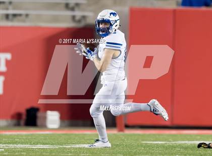 Thumbnail 2 in Friendswood vs. Cy-Fair (UIL 6A Regional Playoff) photogallery.