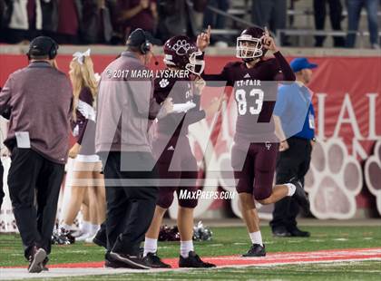 Thumbnail 3 in Friendswood vs. Cy-Fair (UIL 6A Regional Playoff) photogallery.