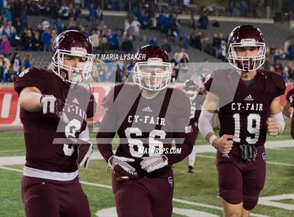 Thumbnail 1 in Friendswood vs. Cy-Fair (UIL 6A Regional Playoff) photogallery.