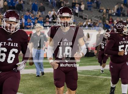 Thumbnail 3 in Friendswood vs. Cy-Fair (UIL 6A Regional Playoff) photogallery.