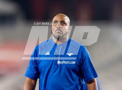Thumbnail 2 in Friendswood vs. Cy-Fair (UIL 6A Regional Playoff) photogallery.