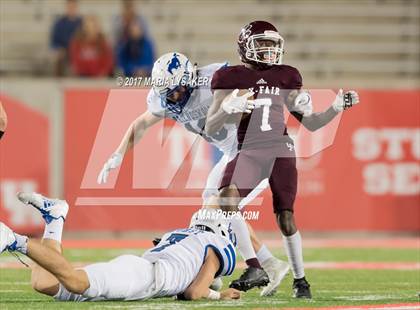 Thumbnail 3 in Friendswood vs. Cy-Fair (UIL 6A Regional Playoff) photogallery.