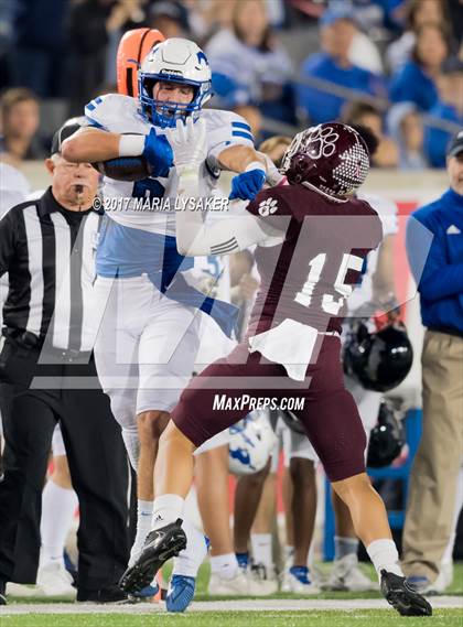 Thumbnail 2 in Friendswood vs. Cy-Fair (UIL 6A Regional Playoff) photogallery.