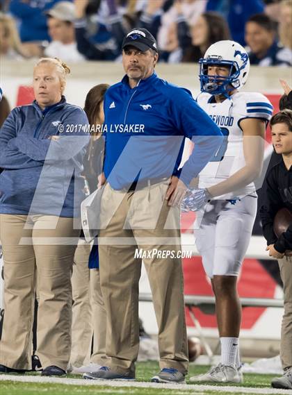 Thumbnail 1 in Friendswood vs. Cy-Fair (UIL 6A Regional Playoff) photogallery.