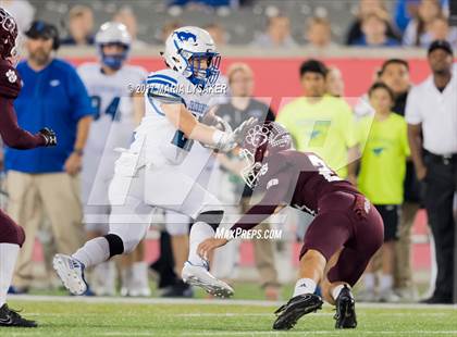 Thumbnail 2 in Friendswood vs. Cy-Fair (UIL 6A Regional Playoff) photogallery.